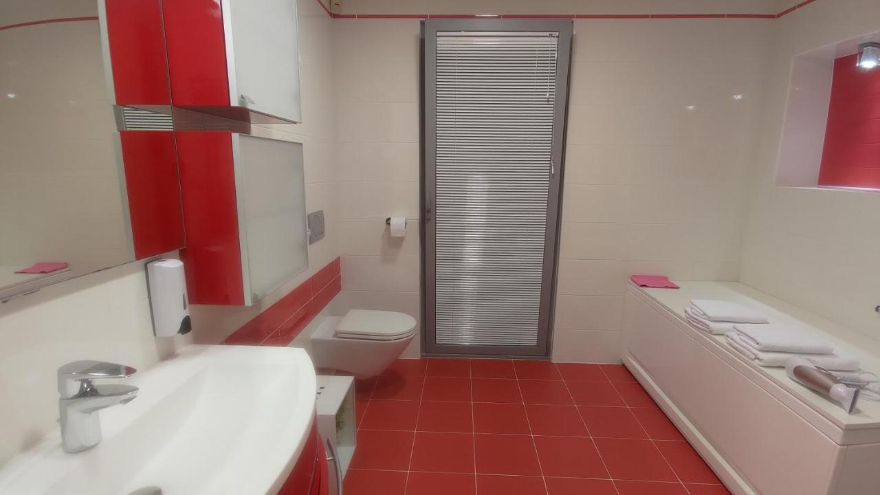 Apartmaji Palea Izola Εξωτερικό φωτογραφία